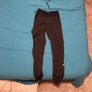 Black Lululemon joggers
